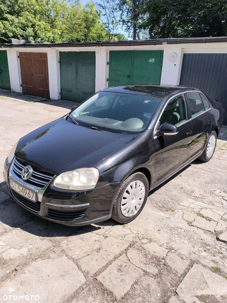 Volkswagen Jetta 1.9 TDI Comfortline - 1
