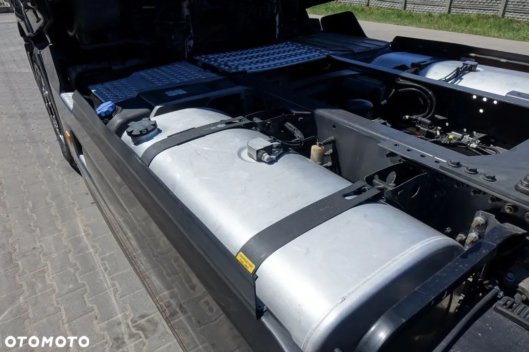 Renault GAMA T520 COMFORT / HIGH EDITION / STANDARD / AUTOMAT / RETARDER / EURO 6 / 2 ZBIORNIKI / LODÓWKA / NAVI - 15