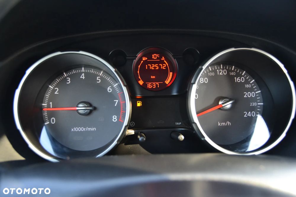 Nissan Qashqai 1.6 Visia - 22