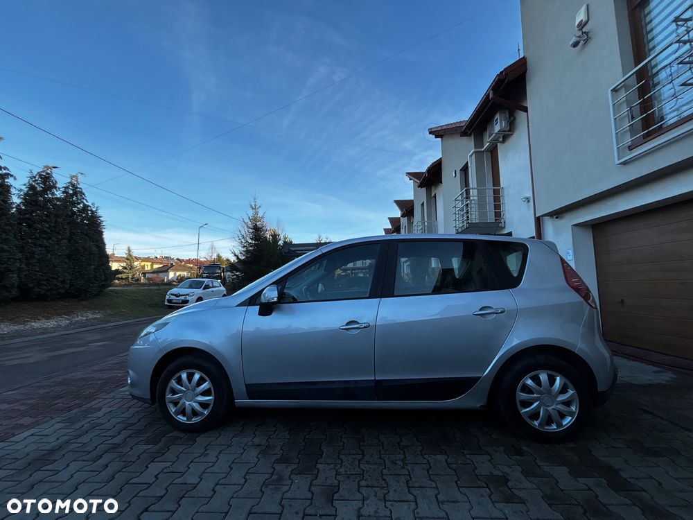 Renault Scenic 1.6 16V Tech Run - 8