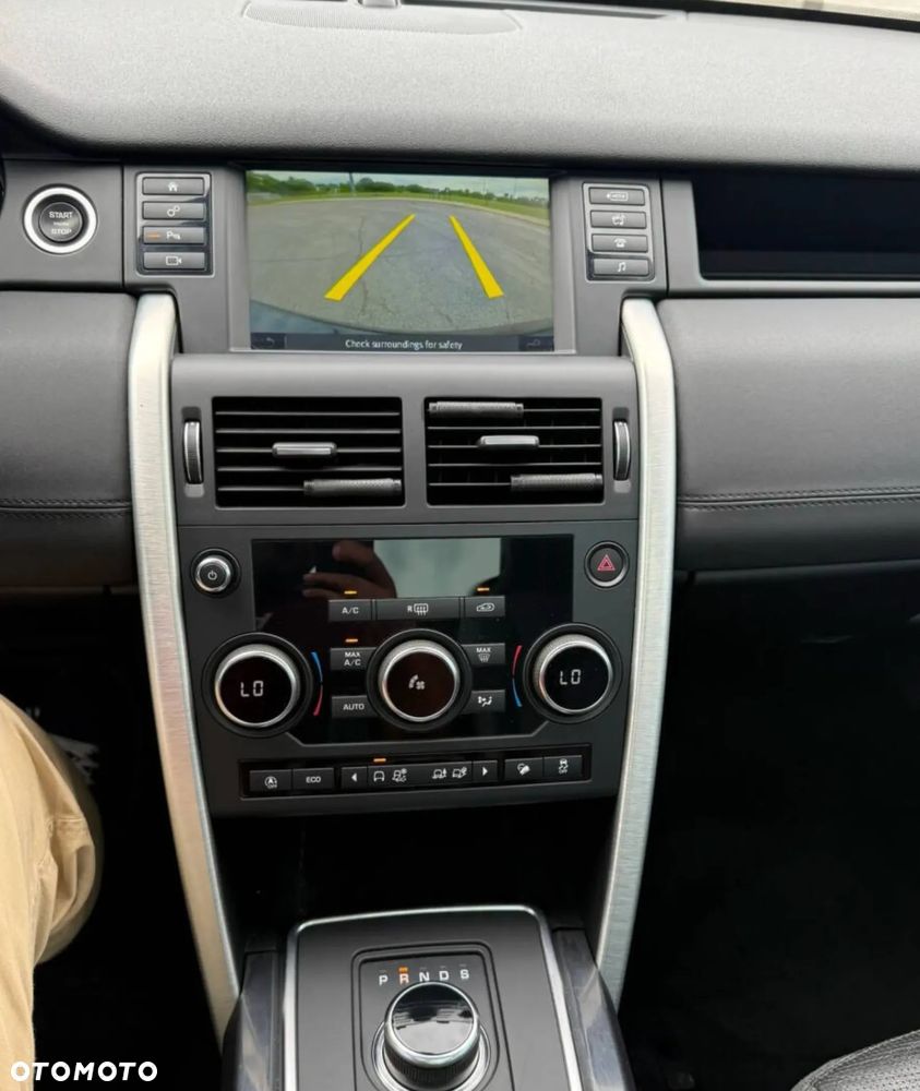 Land Rover Discovery Sport - 16