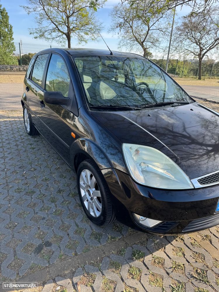 Ford Fiesta 1.25 Ghia - 4