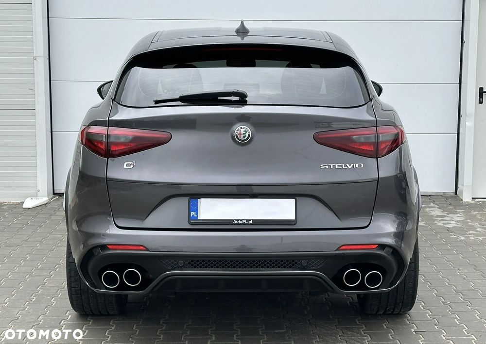 Alfa Romeo Stelvio 2.9 V6 Bi-Turbo Quadrifoglio Q4 - 16