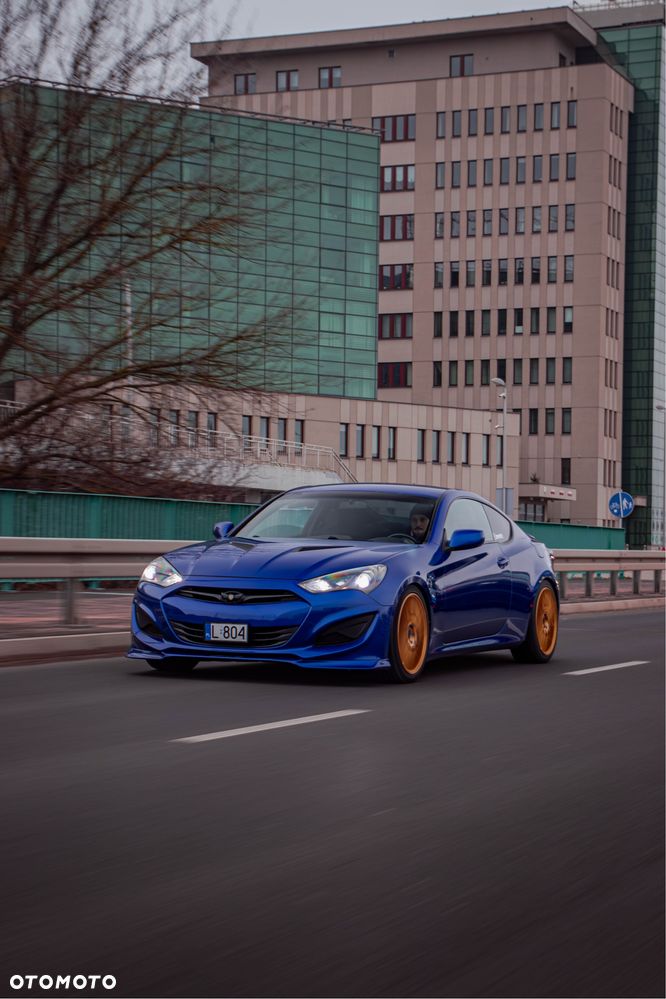 Hyundai Genesis Coupe - 7