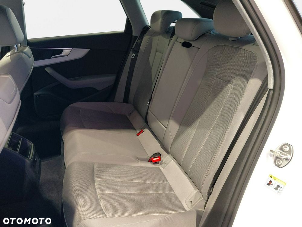Audi A4 Avant 40 TDI S tronic - 16