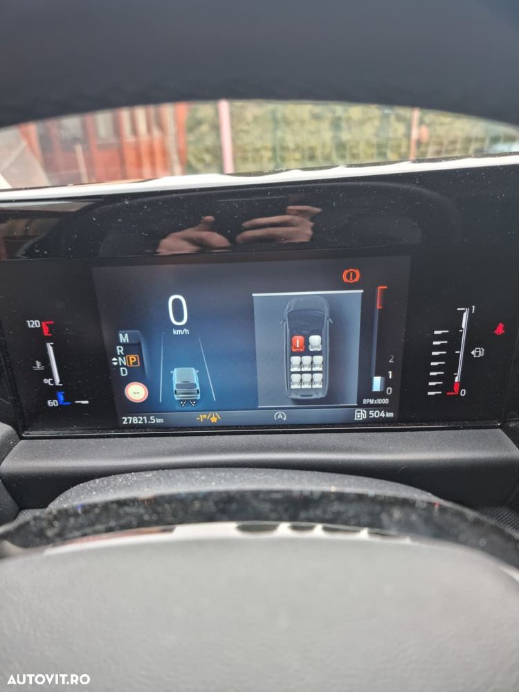 Ford Tourneo Custom Bus 320 2.0 EcoBlue 170 CP L1H1 Titanium Aut. - 10