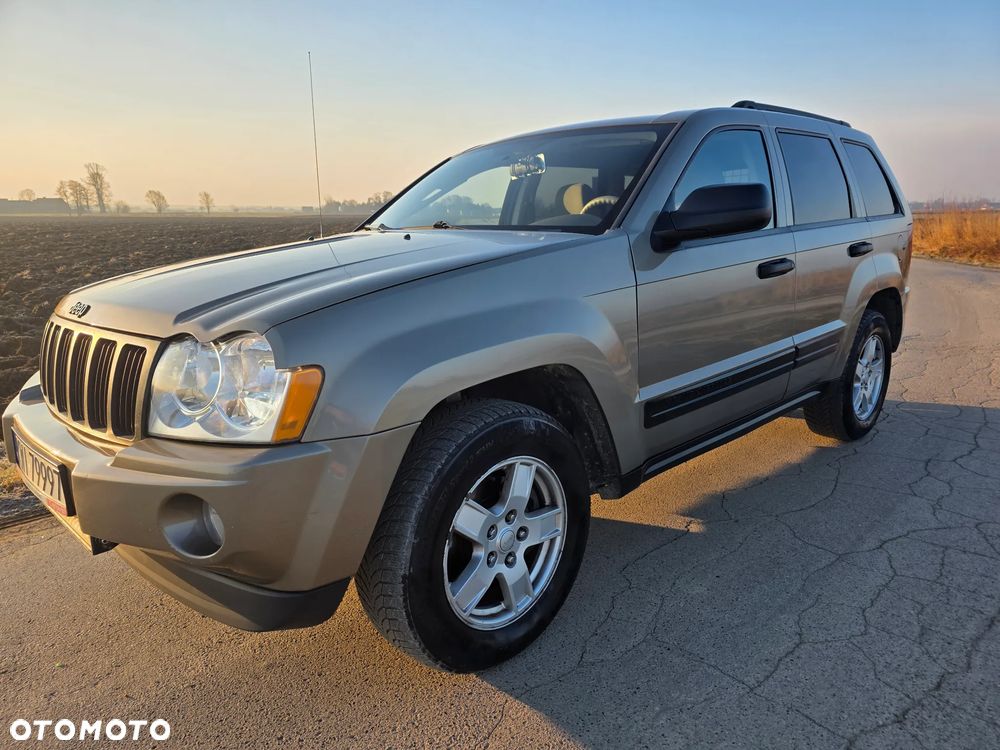 Jeep Grand Cherokee - 27