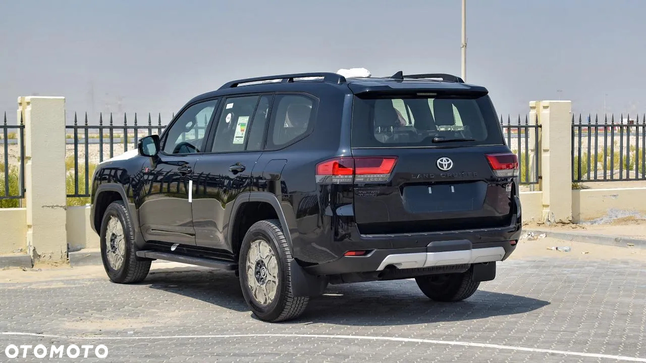 Toyota Land Cruiser - 26