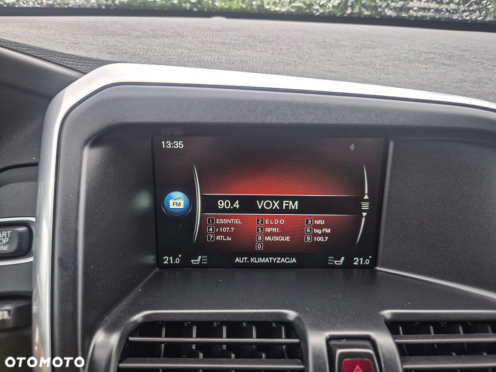Volvo XC 60 D4 AWD Geartronic RDesign - 33