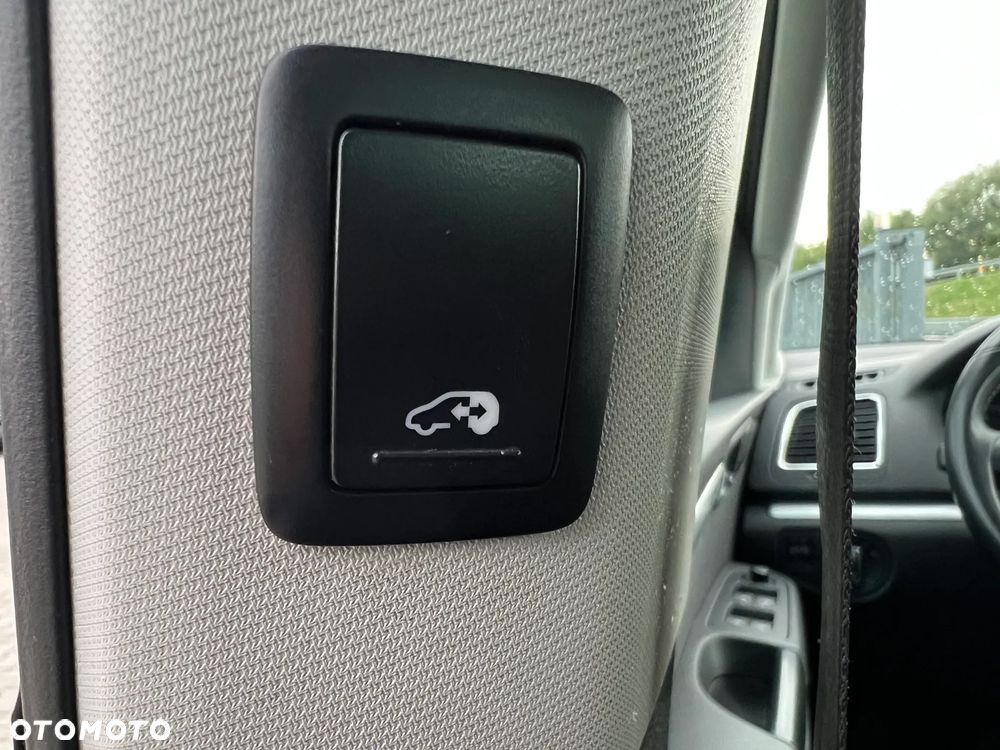 Volkswagen Sharan - 15