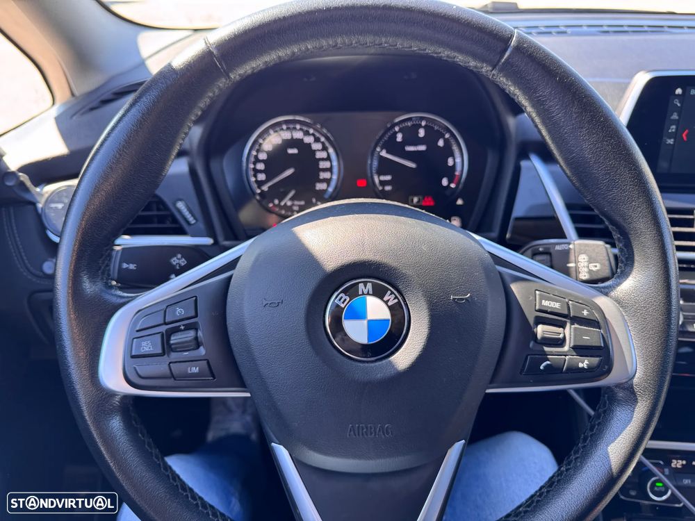 BMW 216 Gran Tourer - 12