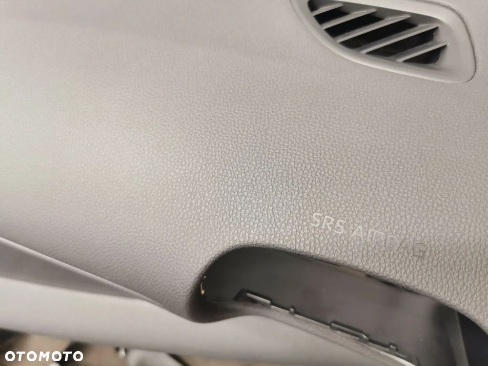 Toyota Yaris IV 4 Oryginalna deska rozdzielcza konsola pasy airbag - 5