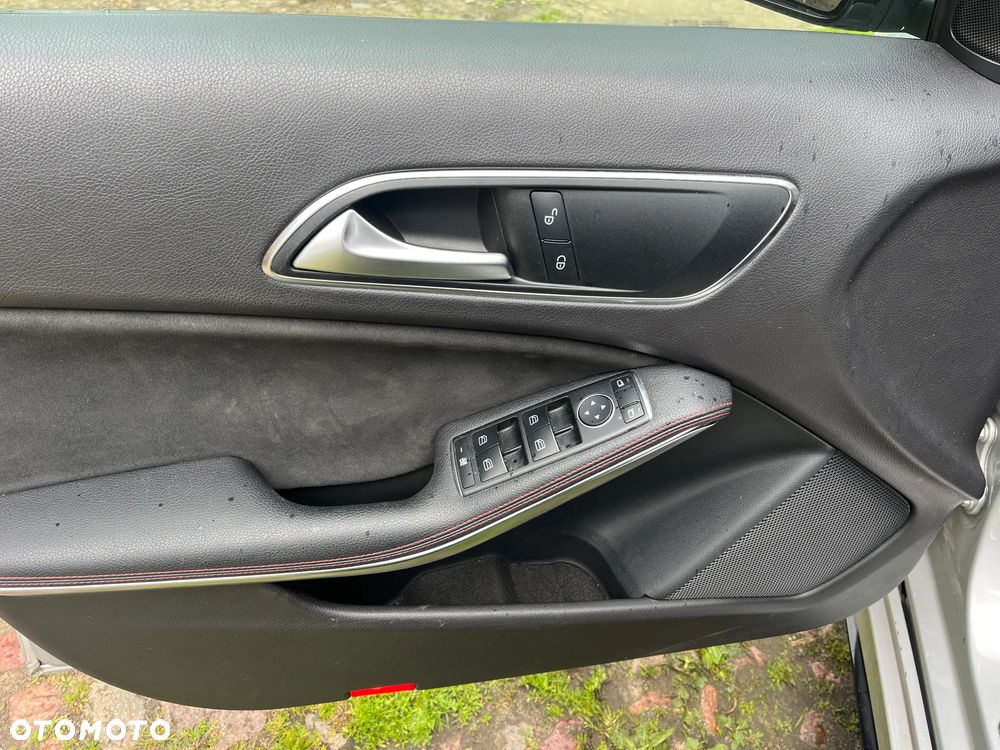 Mercedes-Benz Klasa A 160 AMG Line - 12