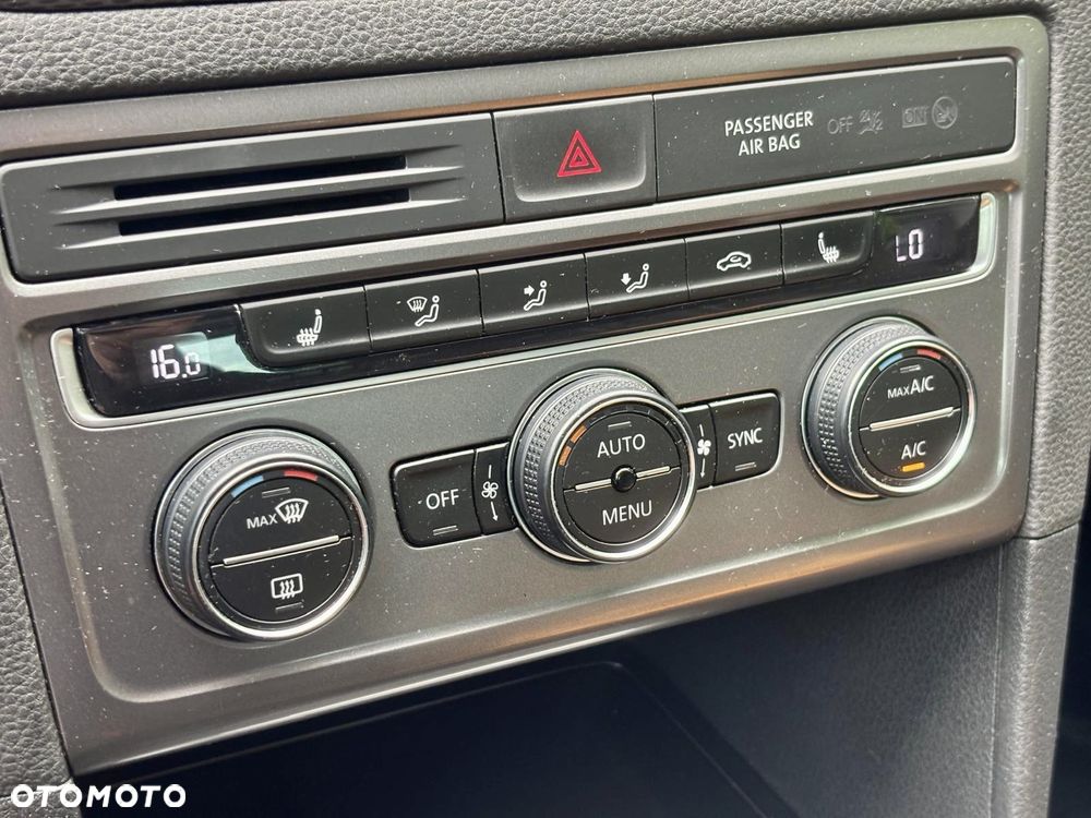 Volkswagen Golf Sportsvan - 13