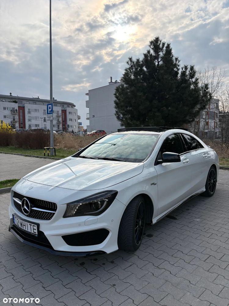 Mercedes-Benz CLA 250 4-Matic AMG Line - 4