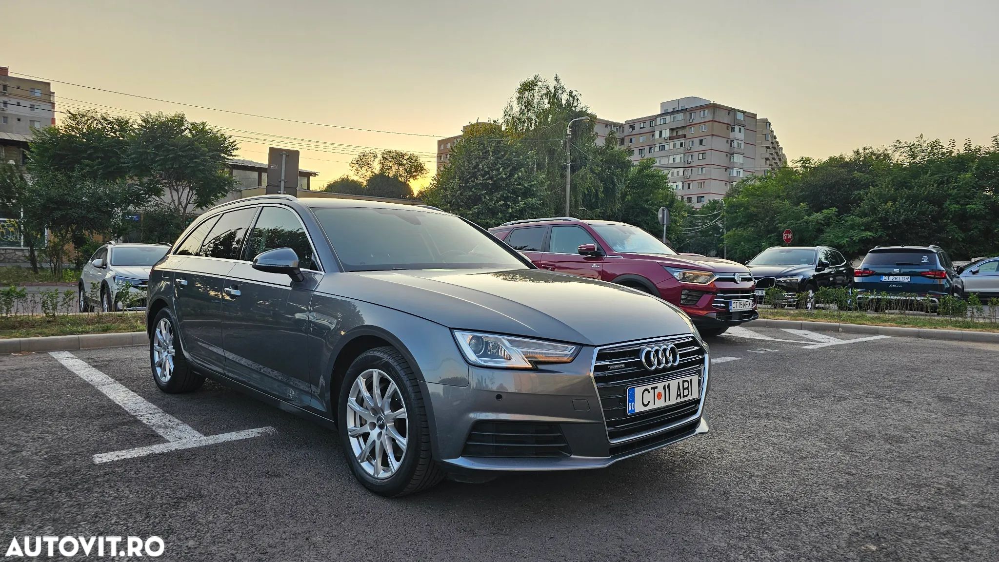 Audi A4 2.0 TDI quattro S tronic - 1