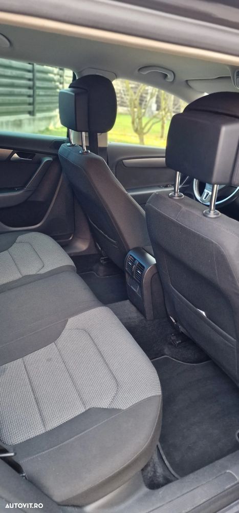 Volkswagen Passat - 22