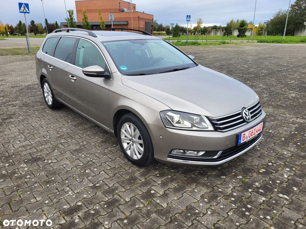 Volkswagen Passat Variant 2.0 Blue TDI DSG SCR Comfortline - 1