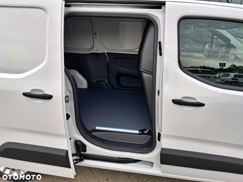 Toyota PROACE CITY LONG - 11