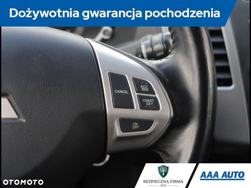 Mitsubishi Outlander - 20