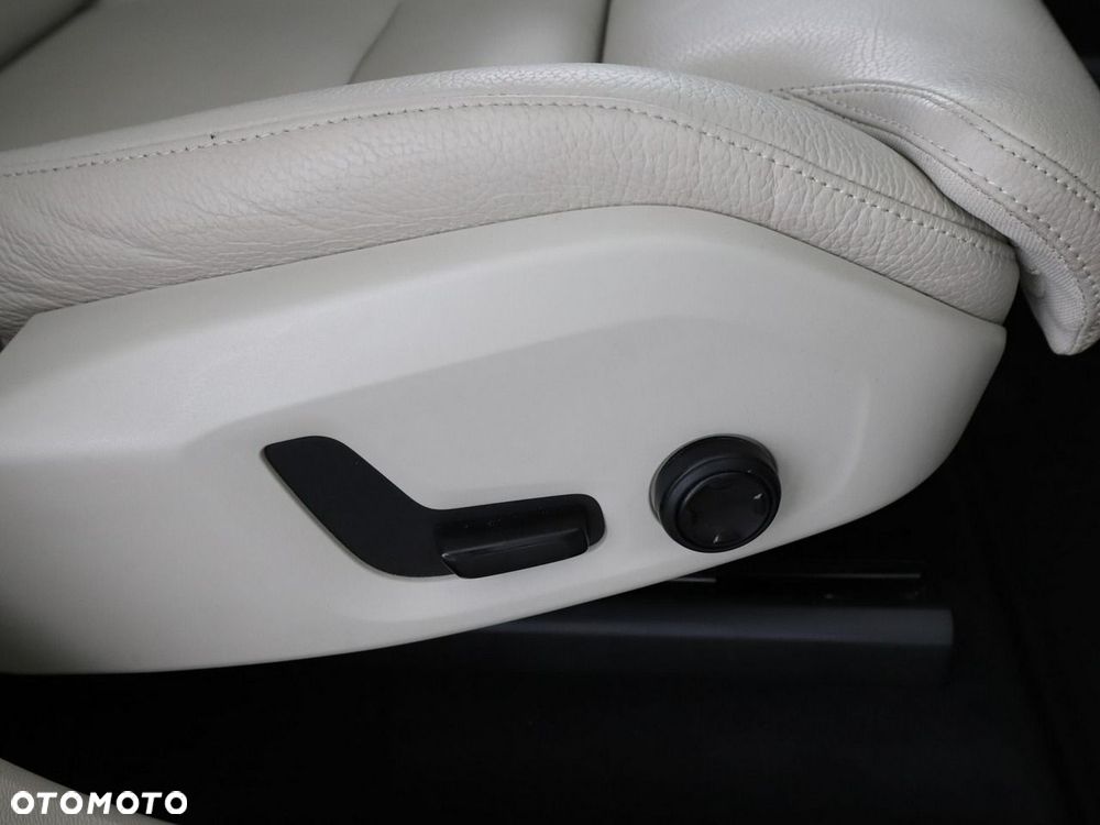 Volvo XC 60 - 40