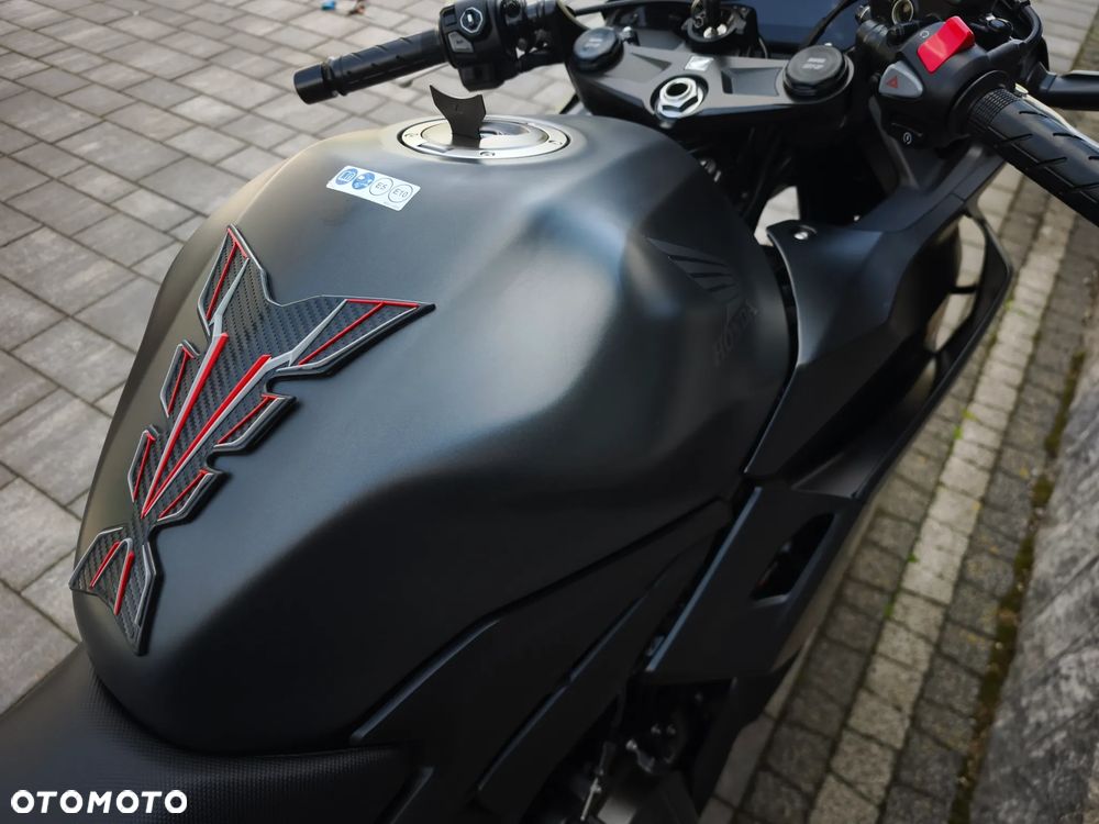 Honda CBR - 31