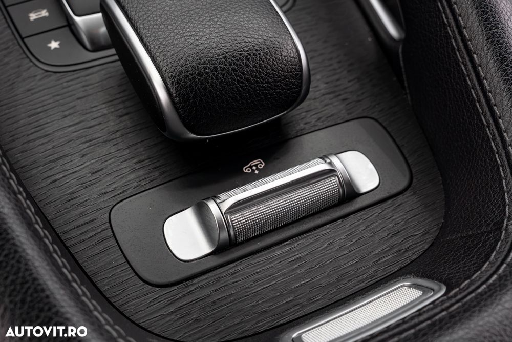 Mercedes-Benz GLE Coupe 300 d 4MATIC MHEV - 36
