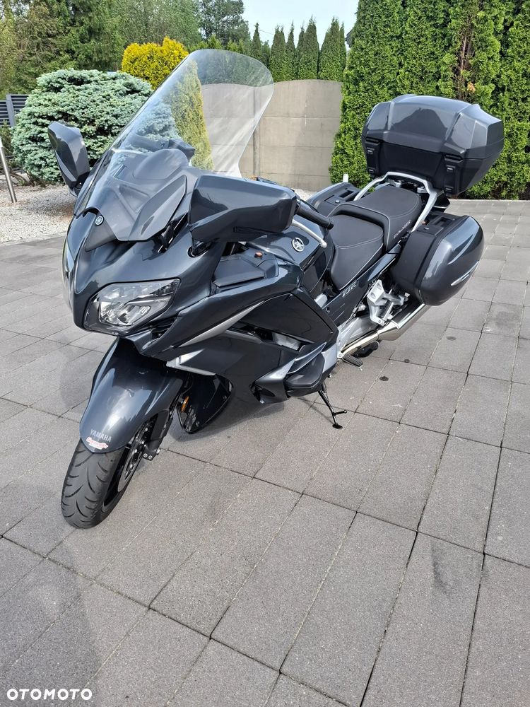 Yamaha FJR - 4
