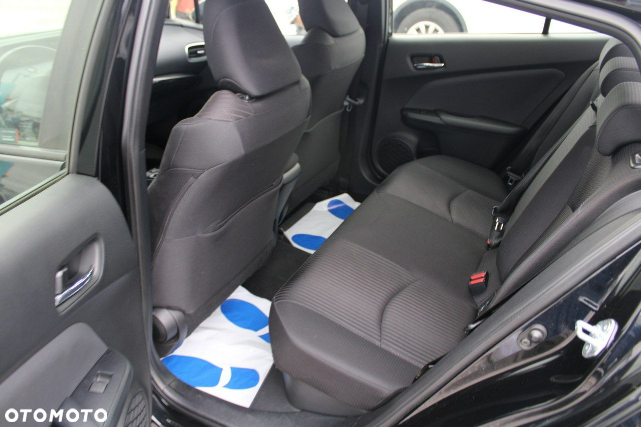 Toyota Prius - 13