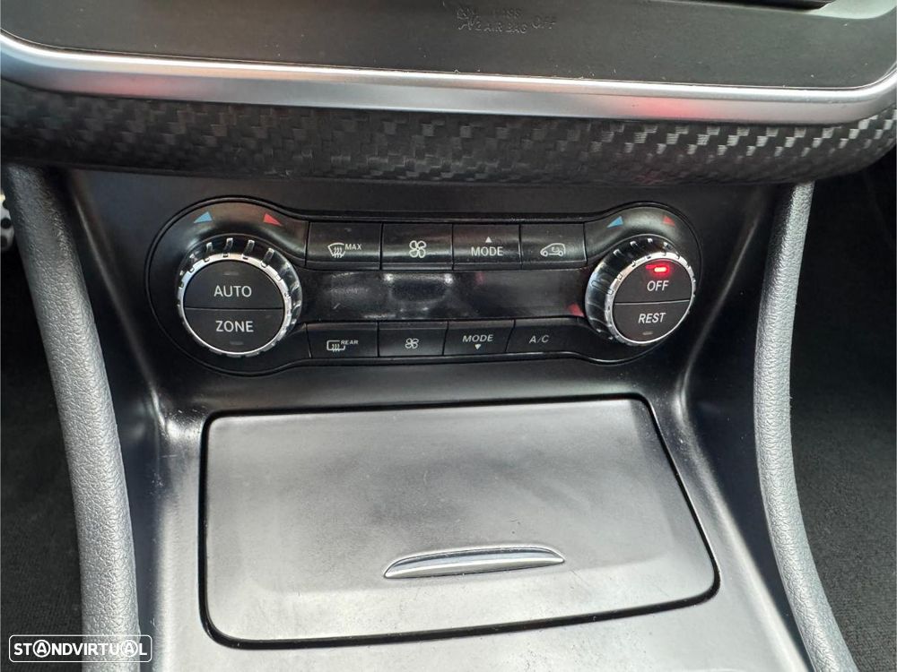 Mercedes-Benz A 45 AMG 4Matic Speedshift 7G-DCT Edition 1 - 32