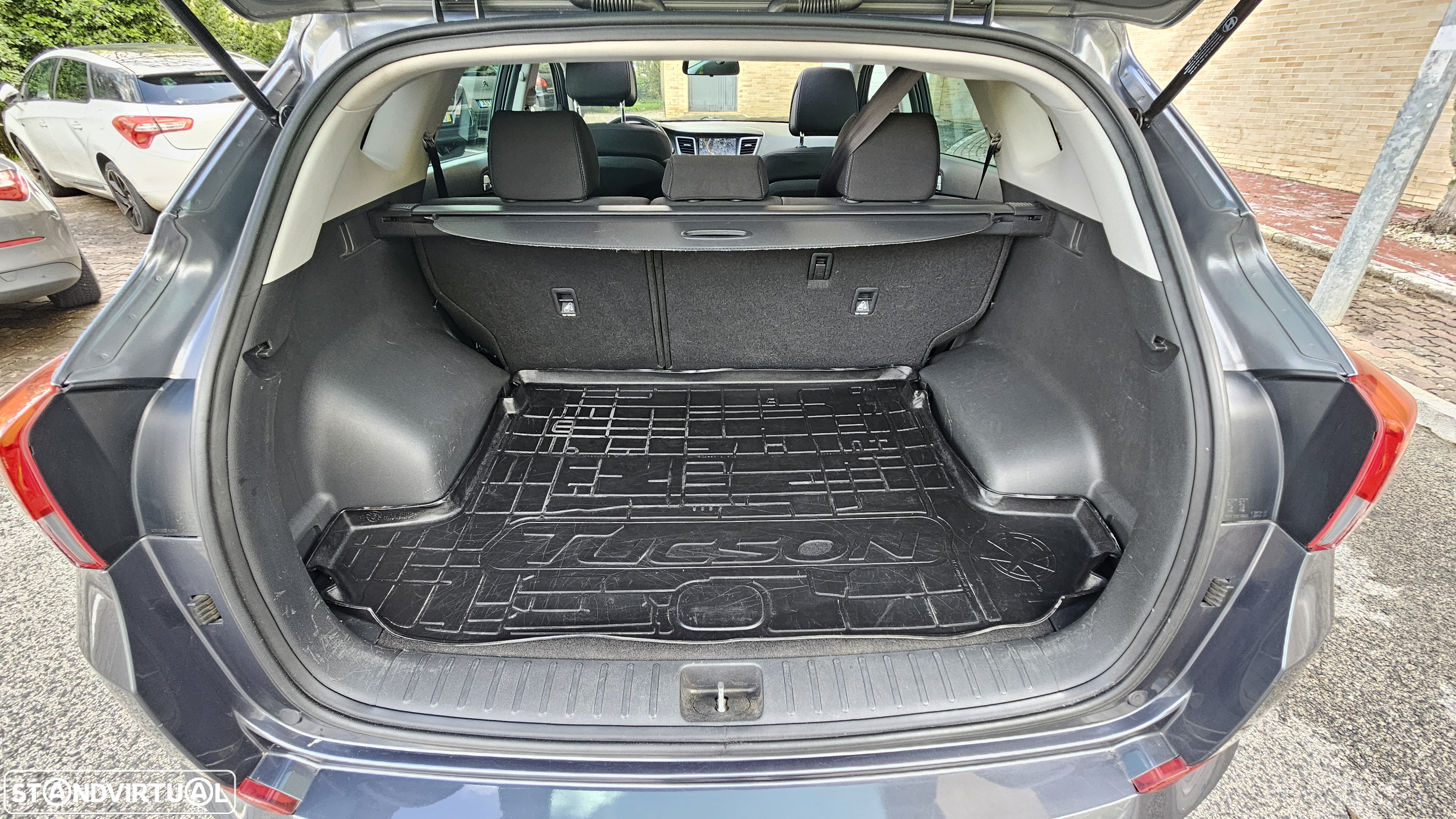 Hyundai Tucson 1.7 CRDi Premium - 40