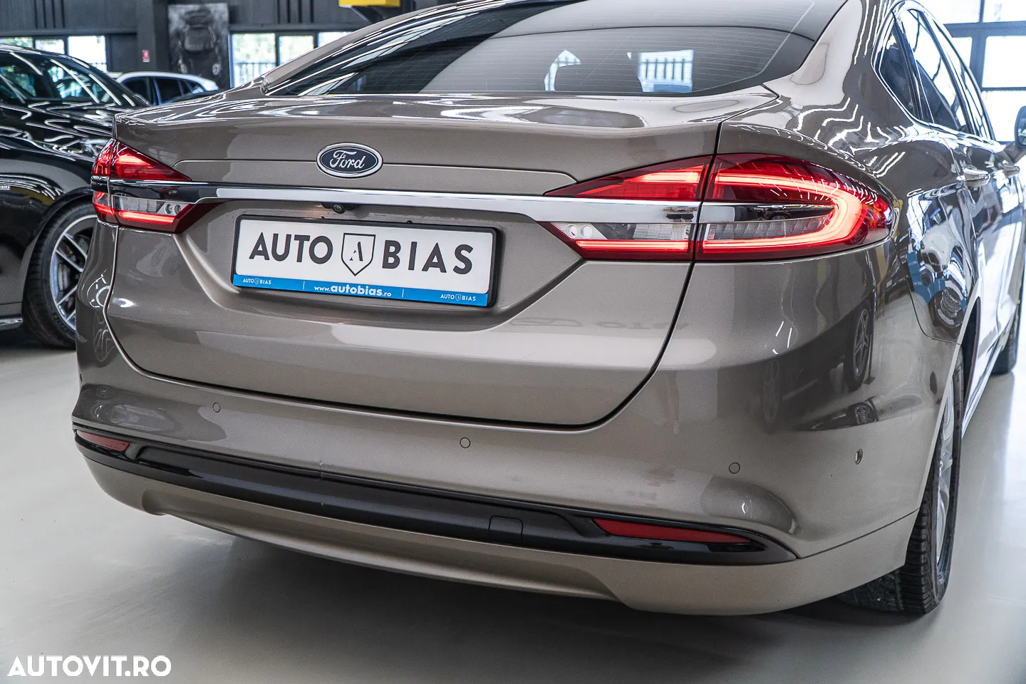 Ford Mondeo 2.0 Ti-VCT Hybrid Titanium - 13