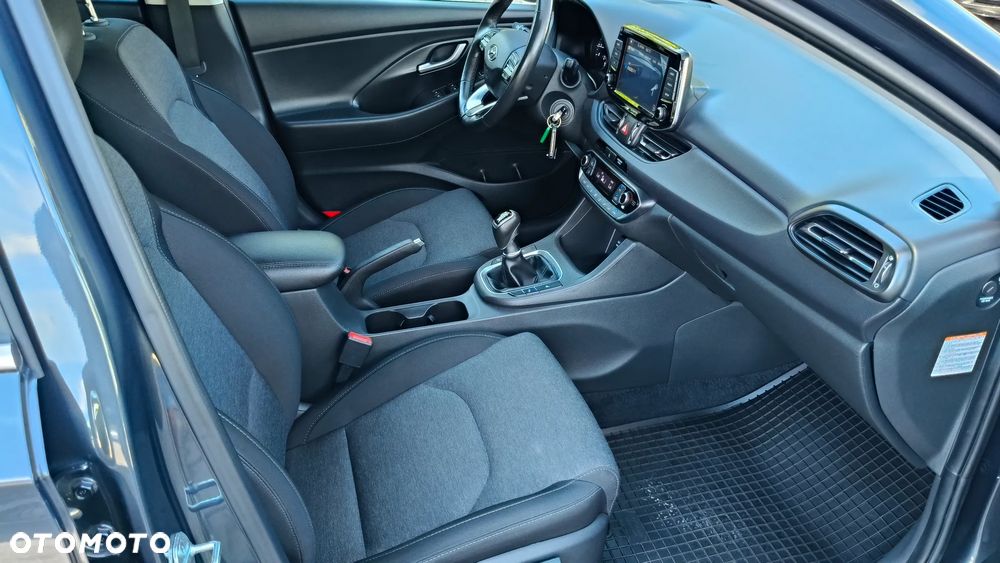 Hyundai i30 1.5 T-GDI 48V-Hybrid Trend - 17