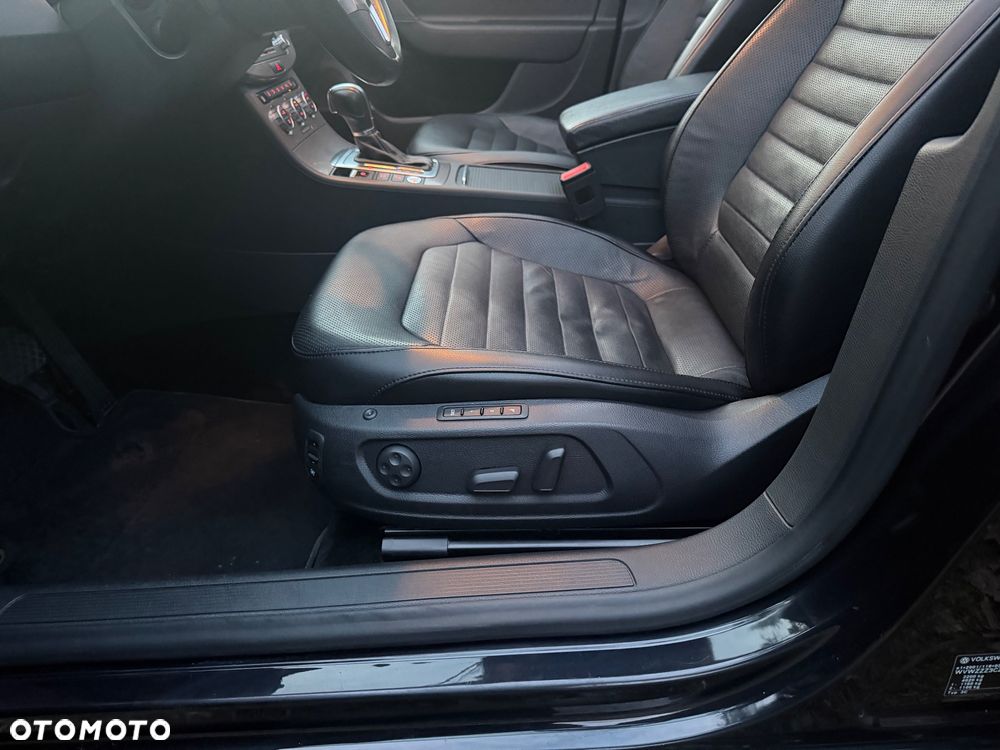 Volkswagen Passat 2.0 TDI DSG BlueMotion Technology Highline - 17