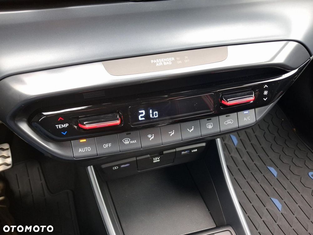 Hyundai i20 - 25
