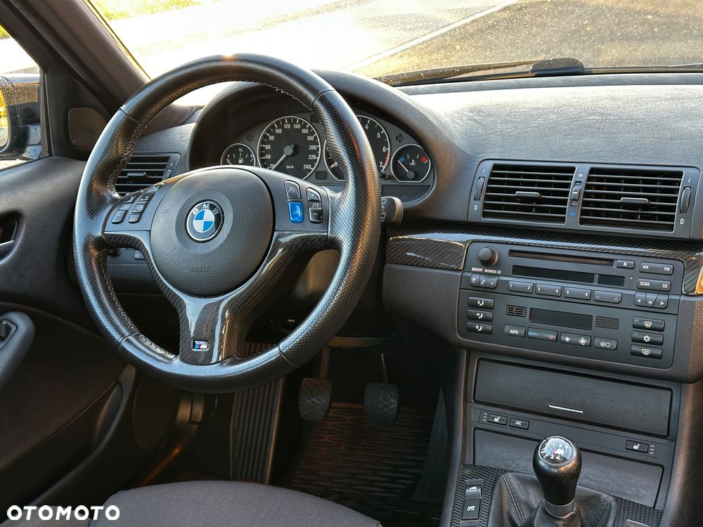 BMW Seria 3 330i - 1
