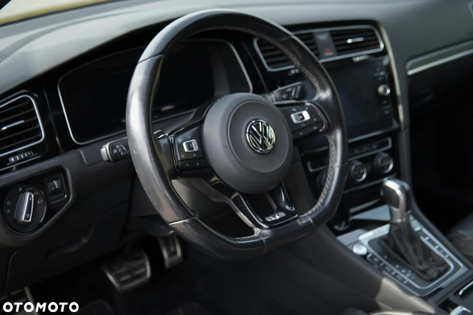 Volkswagen Golf R 4Motion BlueMotion Technology DSG - 14