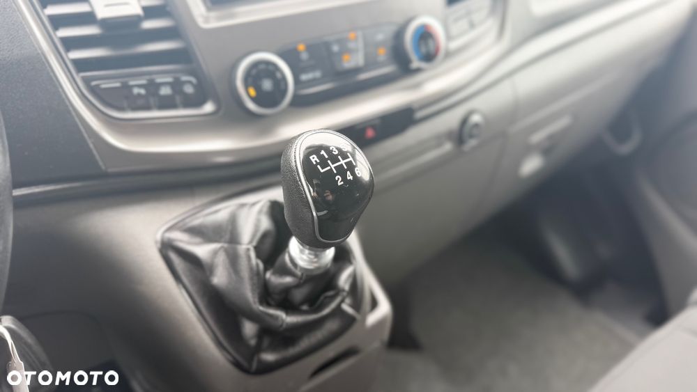 Ford Transit Custom - 11