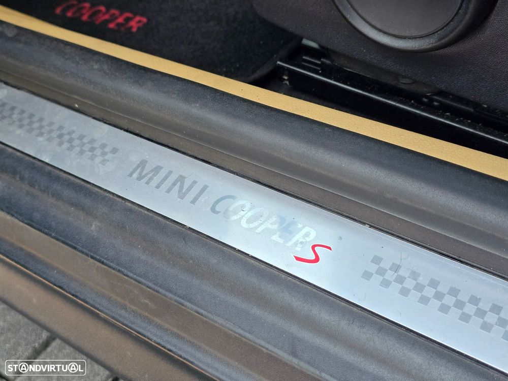 MINI 3 Portas Cooper S - 31