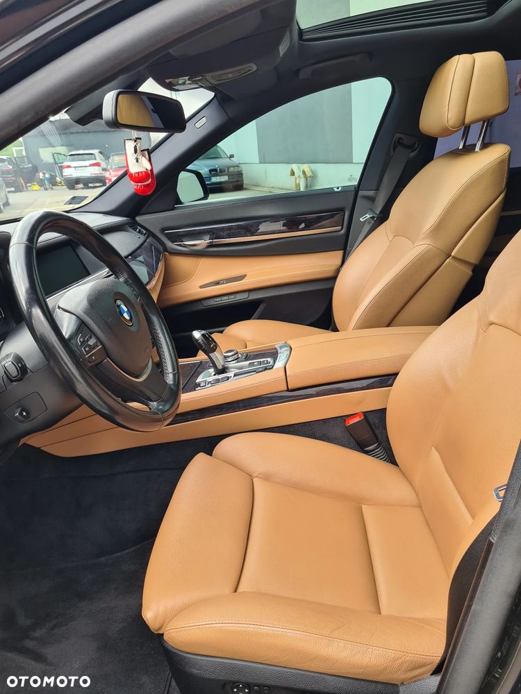 BMW Seria 7 - 6