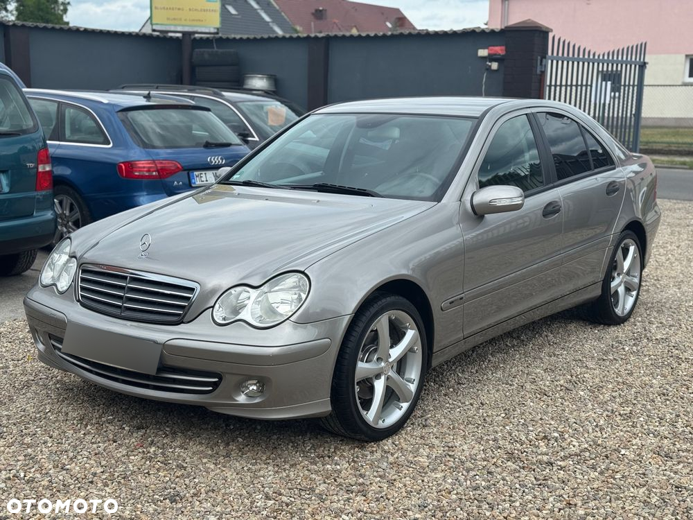Mercedes-Benz Klasa C 180 T Kompressor Automatik Classic - 2