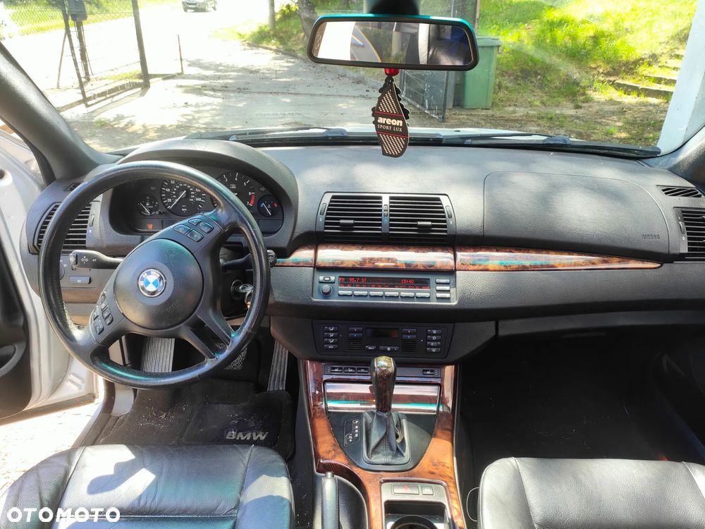 BMW X5 3.0 i - 10