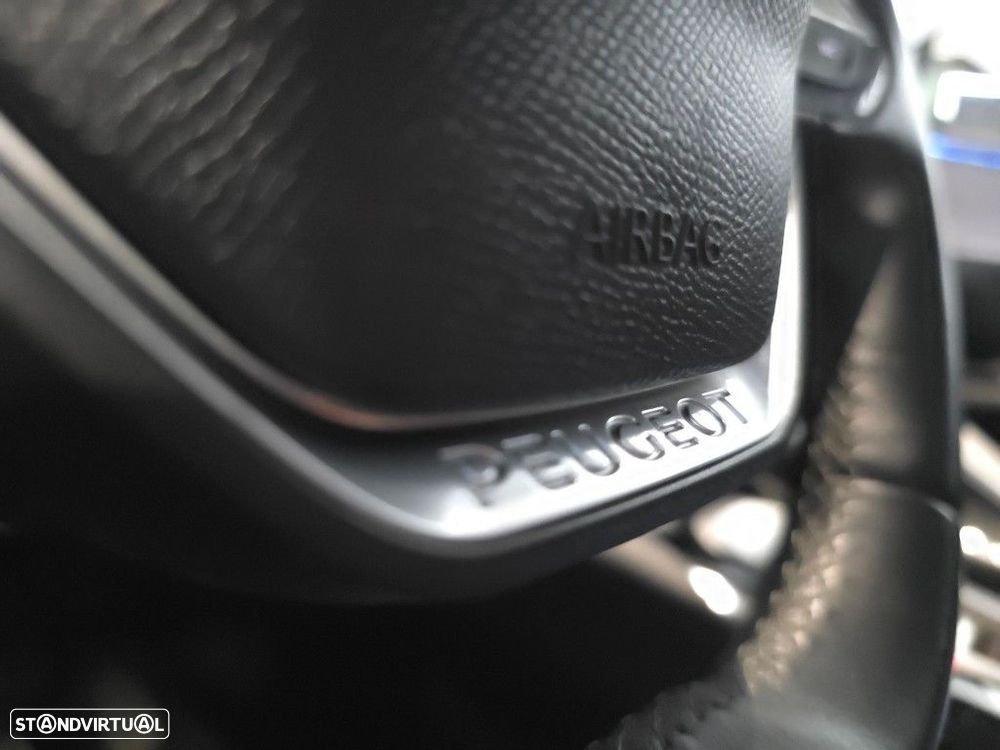 Peugeot 3008 1.5 BlueHDi Allure Pack EAT8 - 41