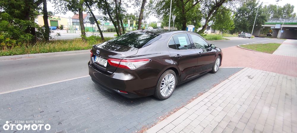 Toyota Camry 2.5 Hybrid Executive CVT - 32