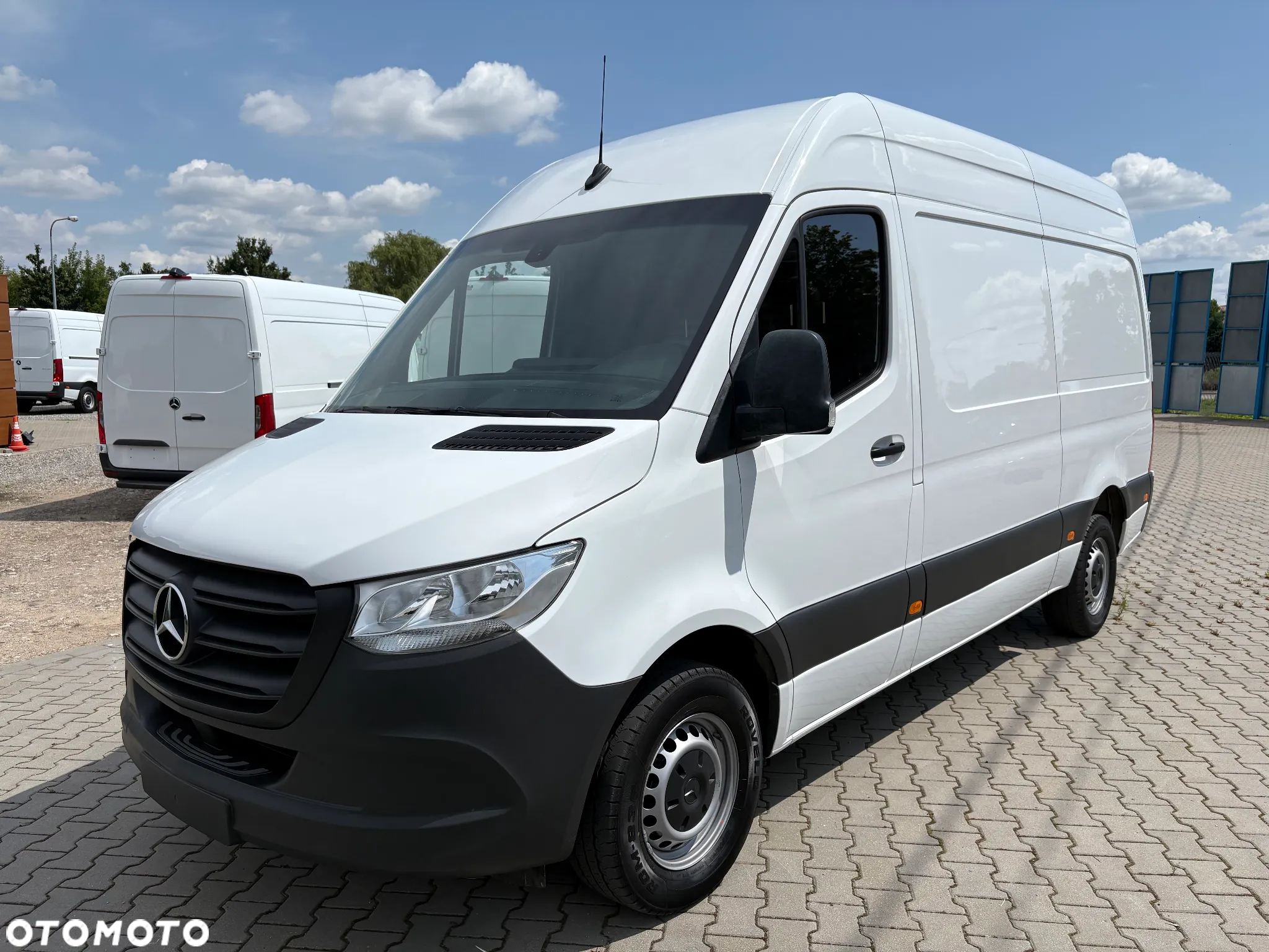 Mercedes-Benz Sprinter 315 317 - 2