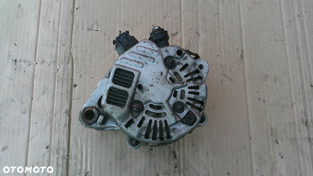 TOYOTA YARIS VERSO 1.3 VVTI ALTERNATOR - 5