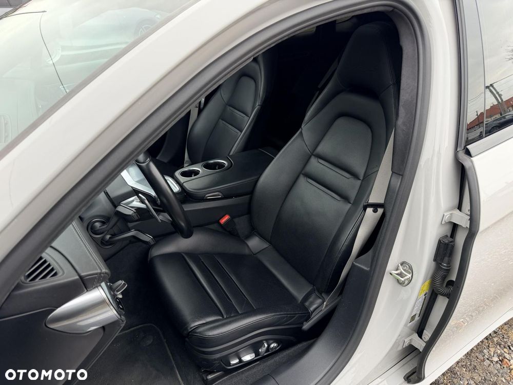 Porsche Panamera Turbo S E-Hybrid - 14