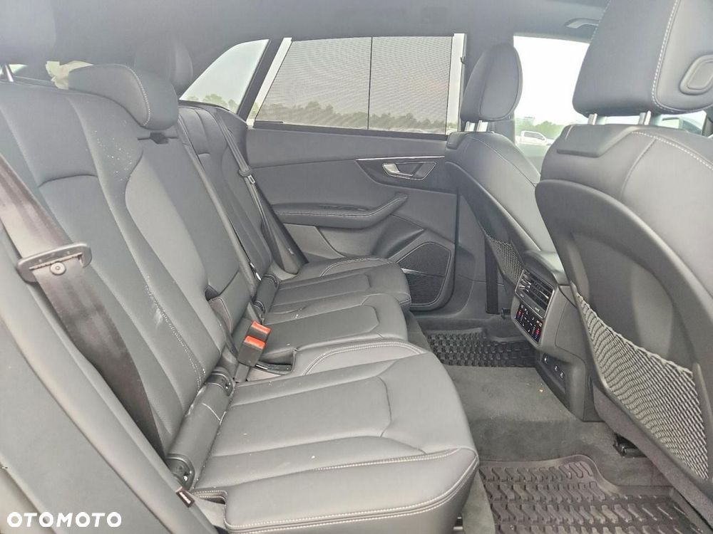 Audi Q8 55 TFSI quattro tiptronic - 10