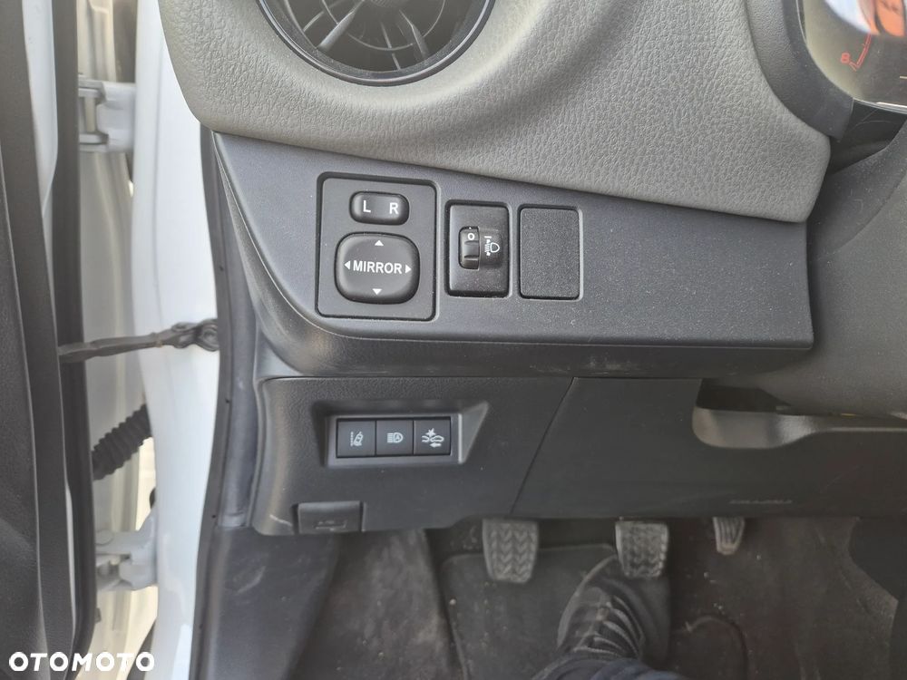 Toyota Yaris 1.0 Active - 13