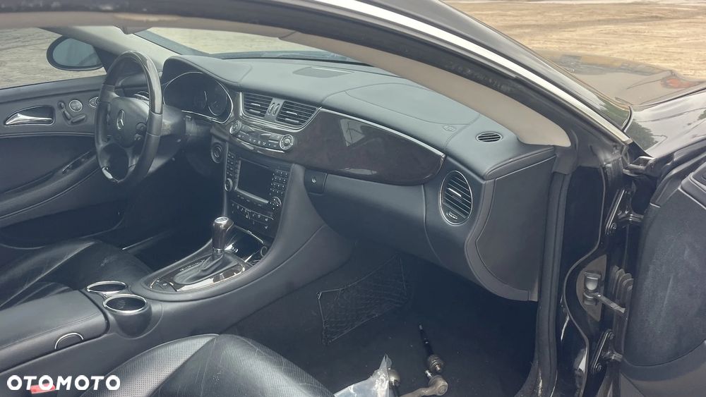 Mercedes-Benz CLS - 21